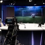 Televisiestudio met sportpanel tijdens debat over Union SG na de 5-0 tegen Club Brugge