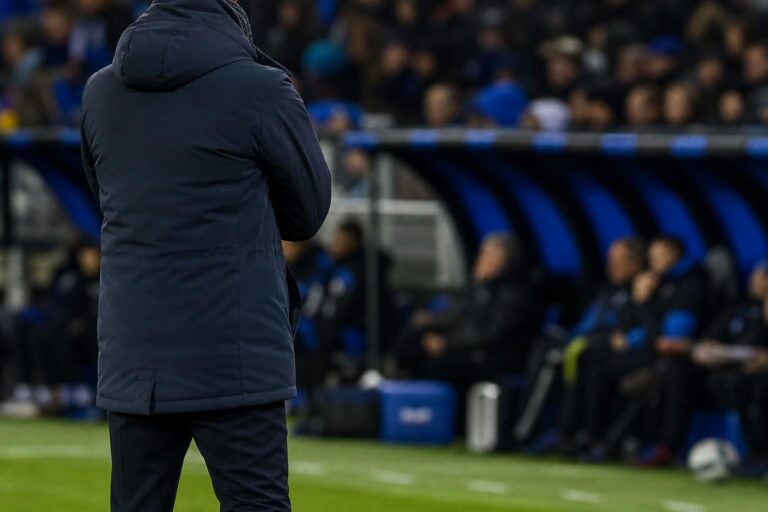 Ivan Leko langs de zijlijn bij Club Brugge in het Jan Breydelstadion