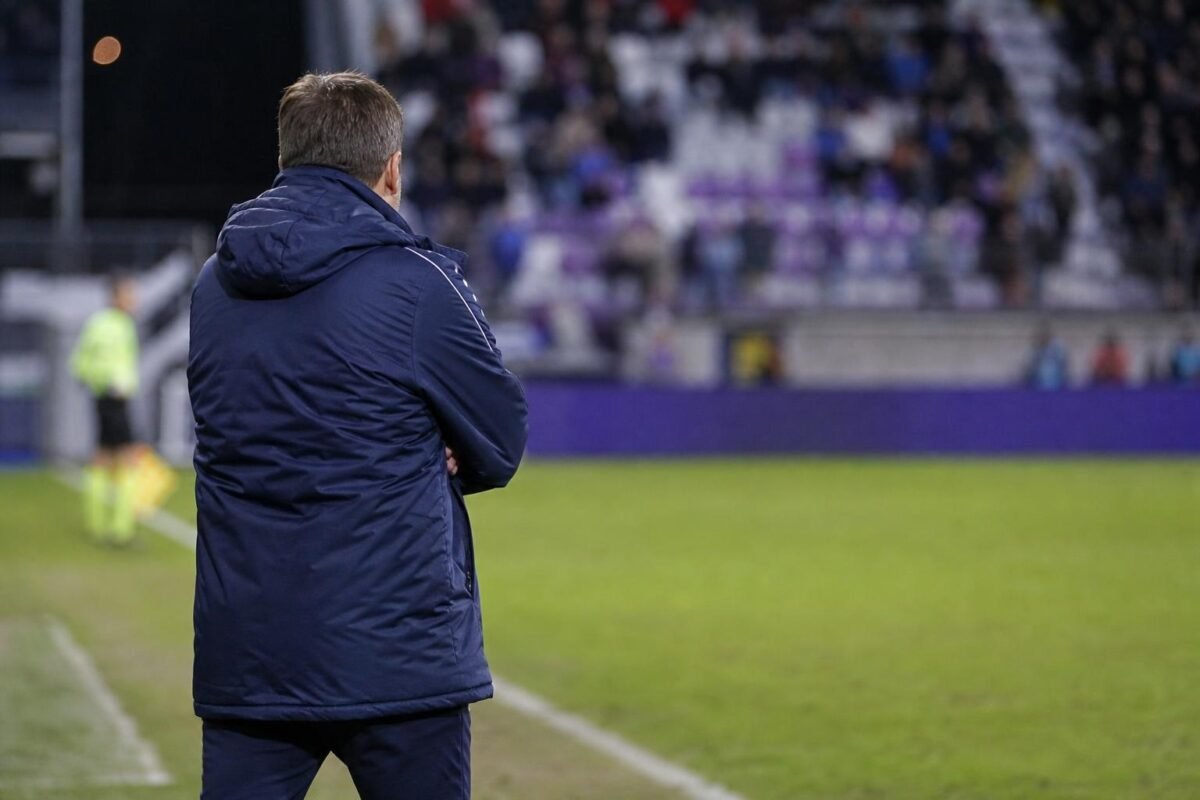 Stijn Stijnen bij Patro Eisden tijdens een moment langs het veld