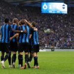 Spelers van Club Brugge vieren een doelpunt na de 5-0-zege tegen Union Saint-Gilloise.
