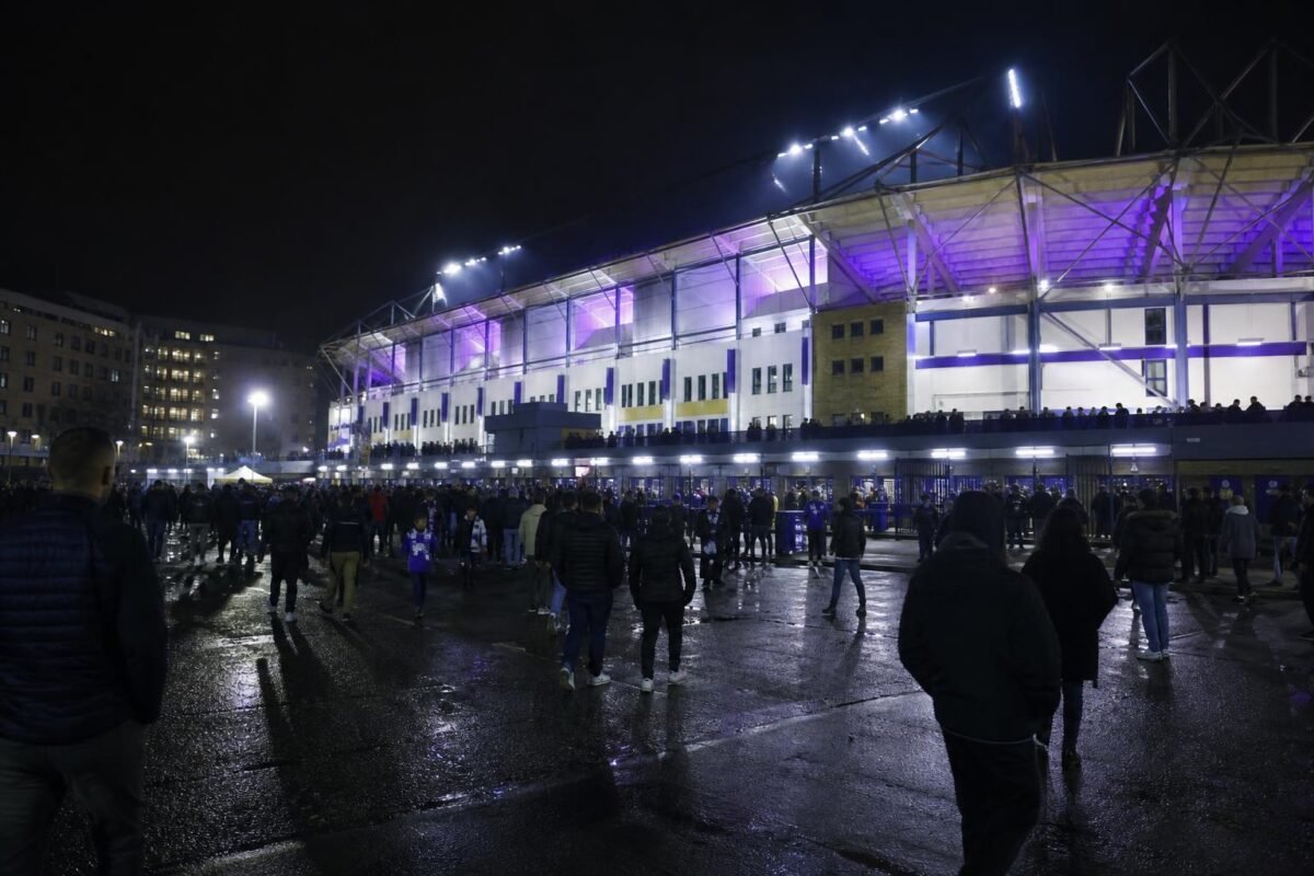 Sfeerbeeld in en rond het stadion van RSC Anderlecht