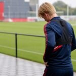 Kasper Dolberg in Ajax-tenue tijdens een trainingsmoment in Amsterdam