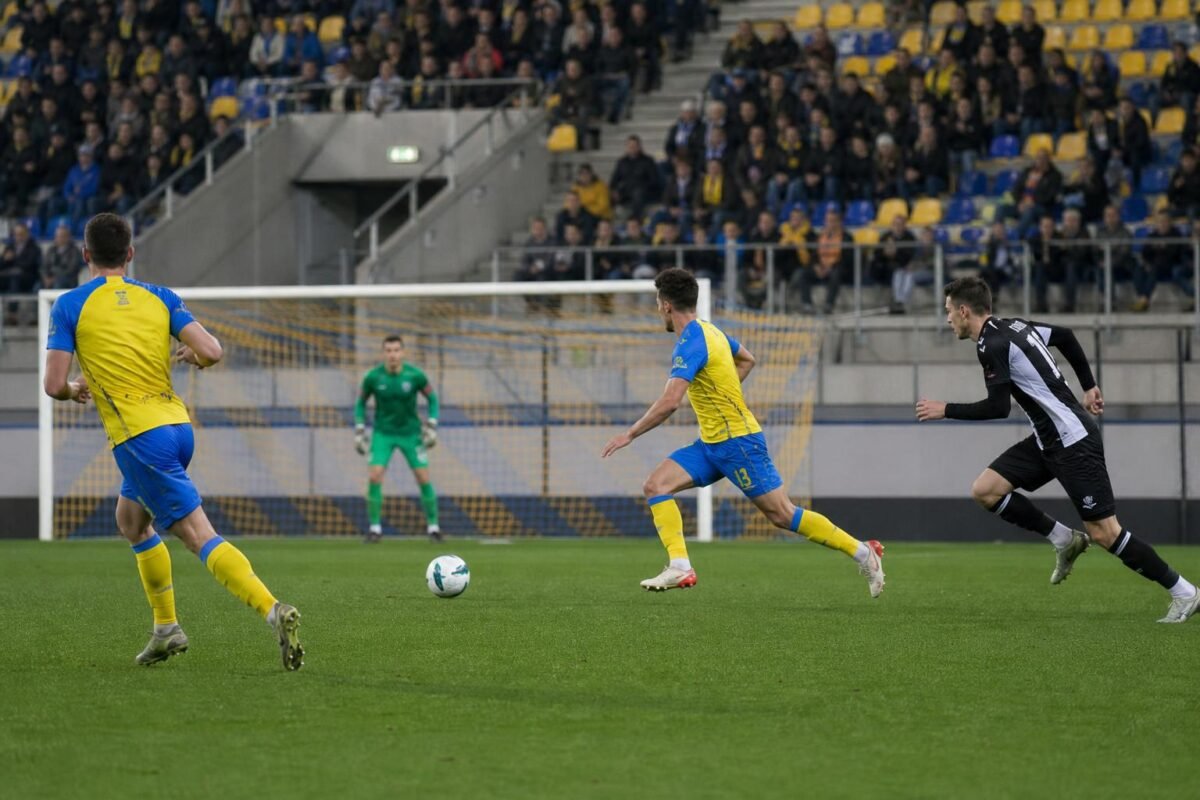 Sfeerbeeld rond STVV tijdens een wedstrijd in de Champions’ Play-Offs