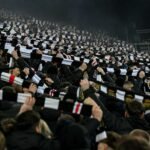 Gespannen supporterssfeer rond de Waalse derby tussen Sporting Charleroi en Standard