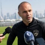 Andrés Iniesta begint als trainer bij Gulf United in Dubai