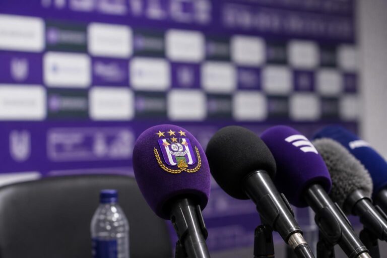 Perscontext bij RSC Anderlecht rond de zoektocht naar een nieuwe trainer