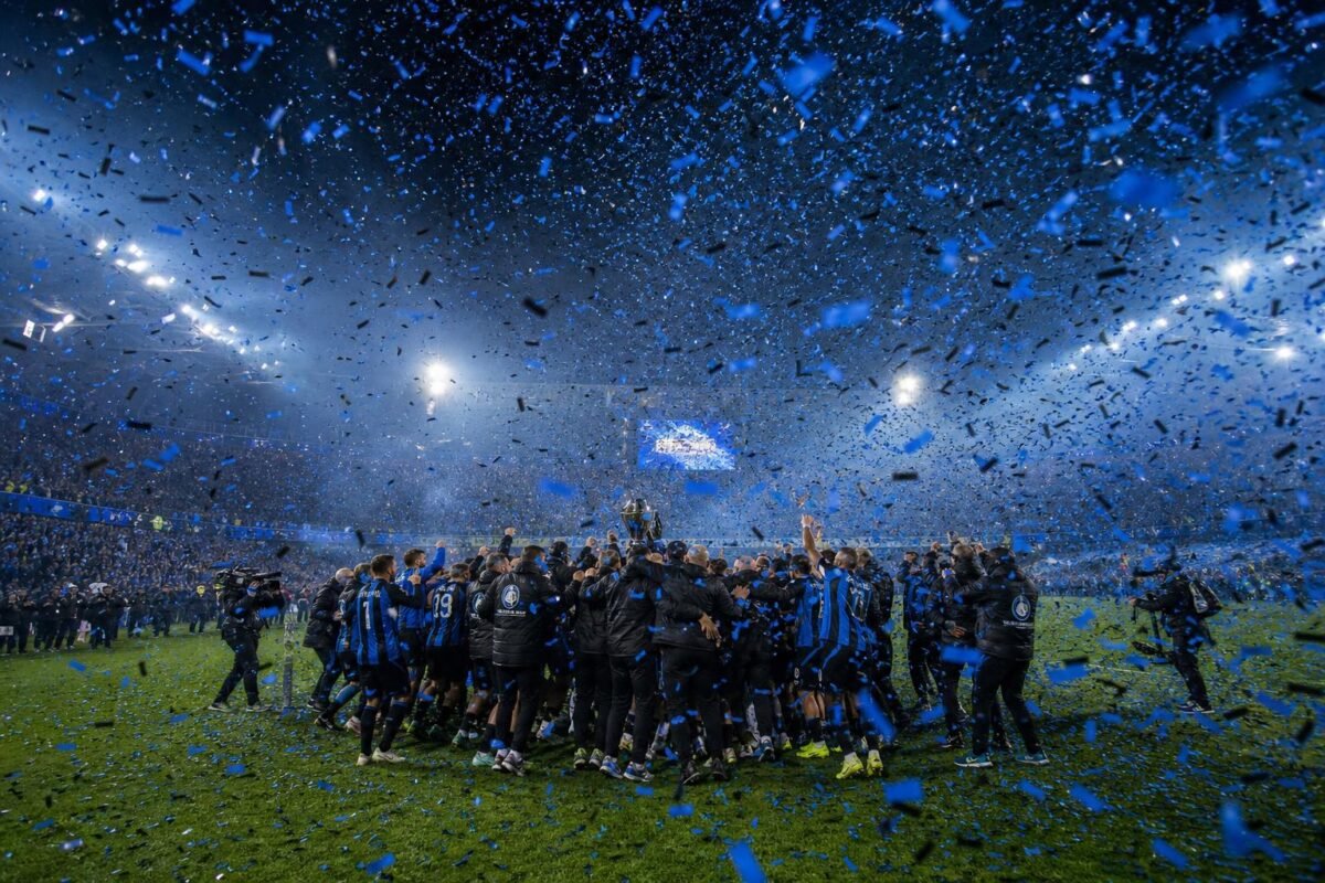Kampioenssfeer bij Club Brugge na het behalen van de landstitel