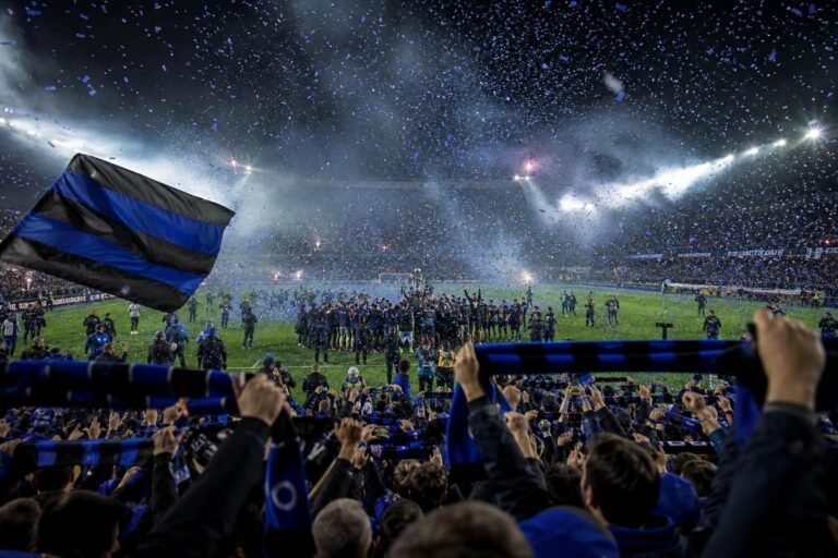 Club Brugge viert een landstitel in een uitgelaten stadionomgeving