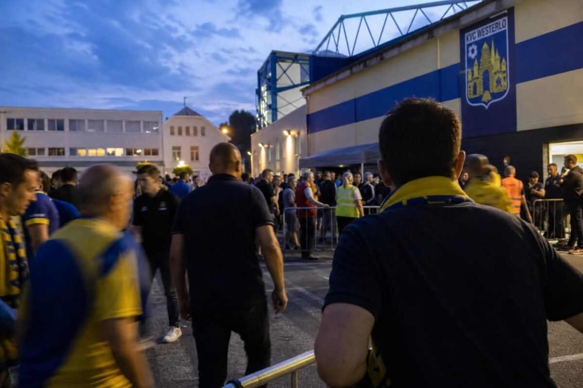Transfercontext rond KVC Westerlo tijdens een drukke zomermercato