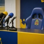 Persruimte in een stadion rond de zoektocht van SK Beveren naar een nieuwe trainer