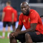 Romelu Lukaku in focus tijdens een herstelcontext bij de Rode Duivels