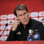 Rudi Garcia bij de Rode Duivels tijdens een gespannen persmoment