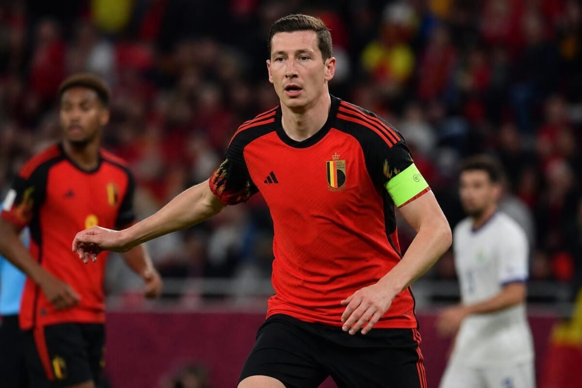 Hans Vanaken bij de Rode Duivels tijdens een wedstrijdmoment in aanloop naar het WK 2026