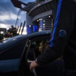 Transferbeeld rond Internazionale met stadionomgeving en perscamera's zonder herkenbare gezichten