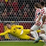 Thibaut Courtois in actie voor de Rode Duivels tegen Kroatië