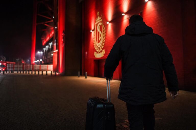 Transfercontext rond Standard Luik bij Sclessin na de komst van Laurens Goemaere