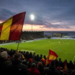 Supporterssfeer rond een Europese uitwijkwedstrijd van Union in Oostende