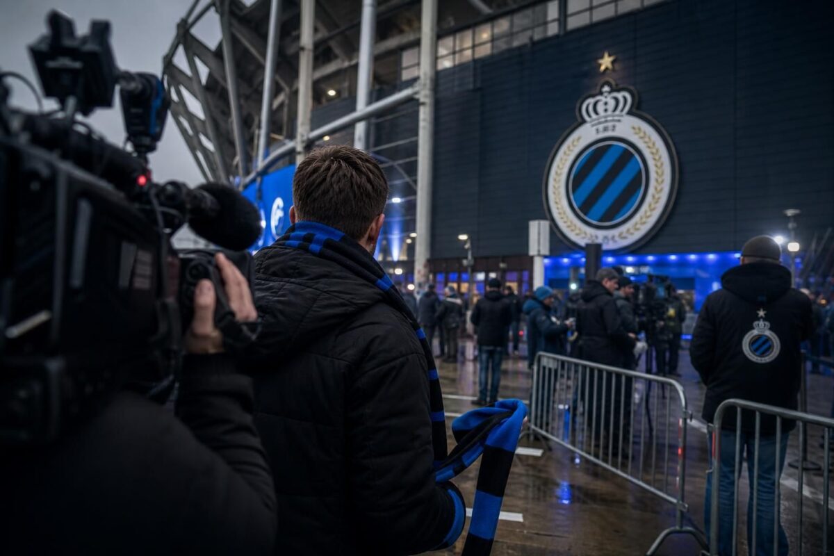 Transfercontext rond Club Brugge aan Jan Breydel tijdens een drukke zomermercato