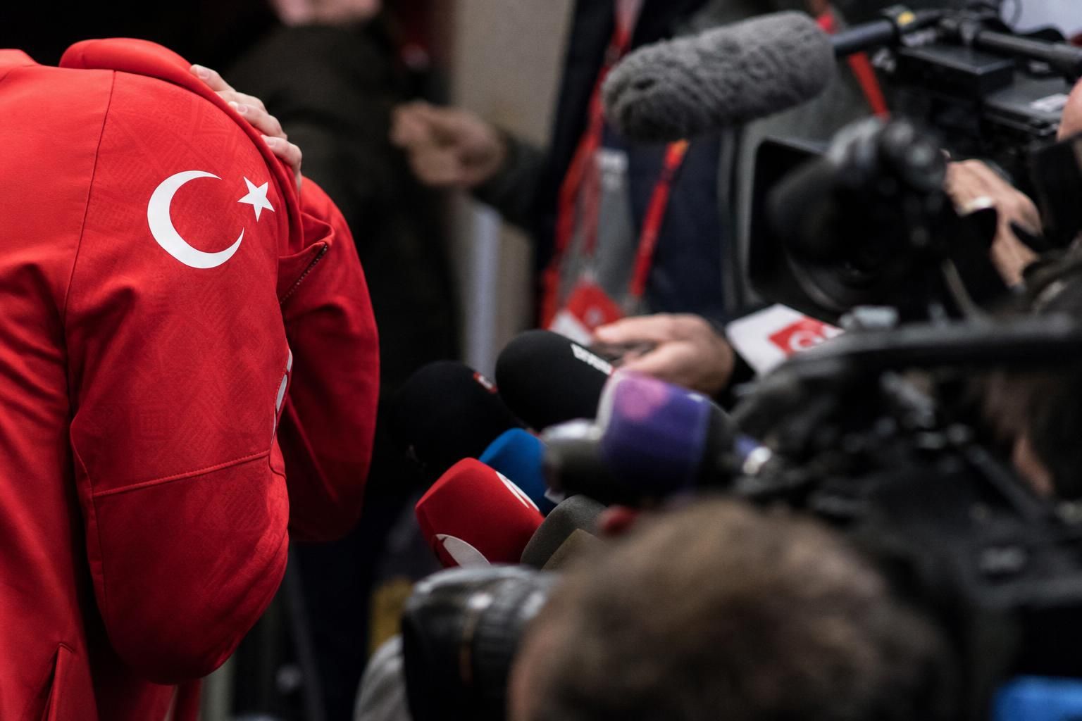 Tense perssfeer na de WK-uitschakeling van Turkije
