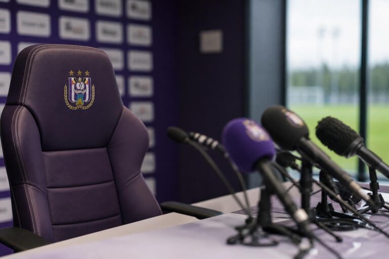 Perscontext bij RSC Anderlecht rond de zoektocht naar een nieuwe trainer
