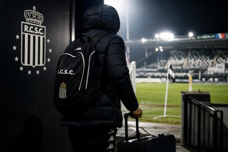 Sfeerbeeld rond een uitgaande transfer bij Sporting Charleroi
