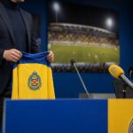 Persmoment bij SK Beveren rond de aanstelling van een nieuwe hoofdtrainer
