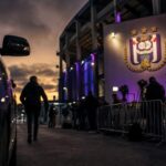 Transfercontext rond RSC Anderlecht bij het stadion zonder herkenbare personen