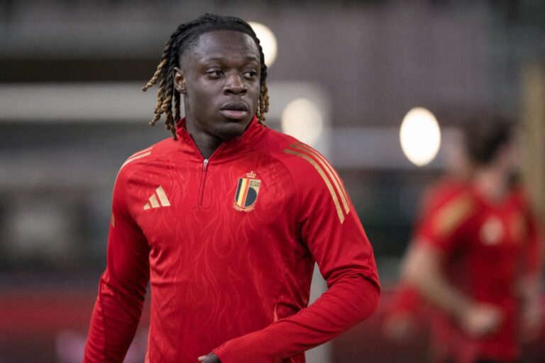 Jeremy Doku tijdens een training van de Rode Duivels richting de wedstrijd tegen Nieuw-Zeeland
