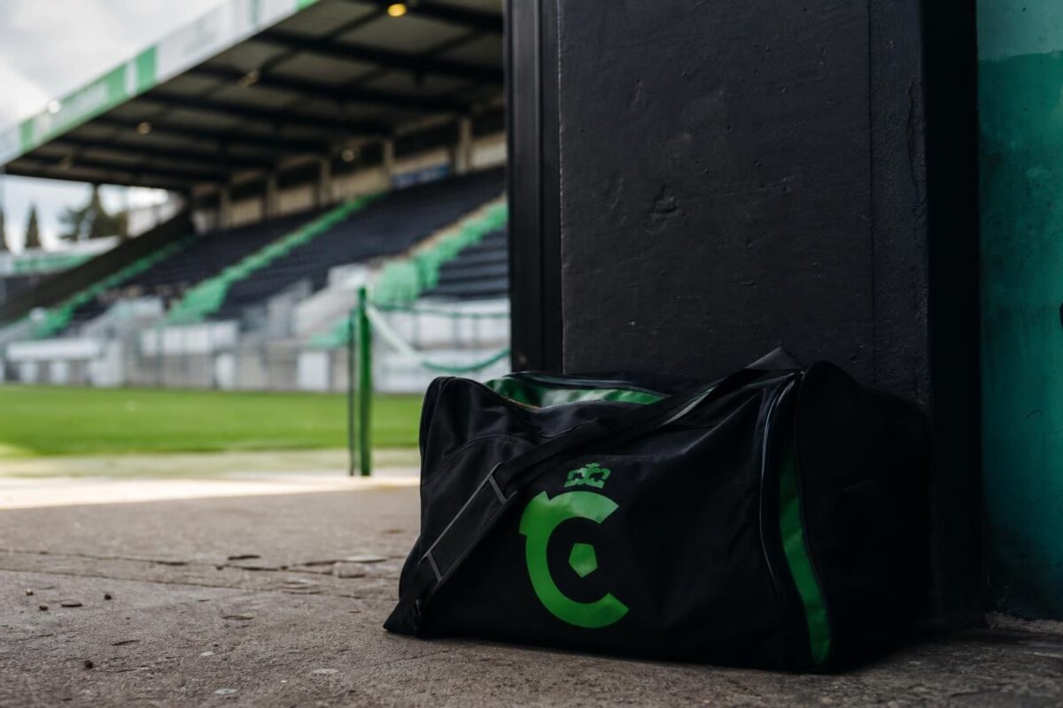 Transfercontext rond Cercle Brugge na het vertrek van Beni Mpanzu naar FC Dordrecht