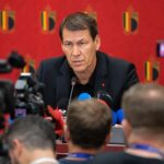 Rudi Garcia tijdens een gespannen persmoment bij de Rode Duivels
