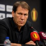 Rudi Garcia onder druk bij de Rode Duivels tijdens een gespannen persmoment