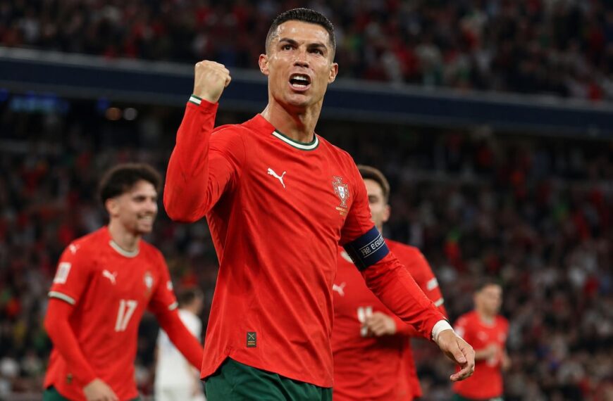 Cristiano Ronaldo viert een historische WK-goal voor Portugal