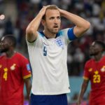 Harry Kane baalt na de gemiste Engelse kansen tegen Ghana