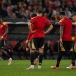 Gespannen wedstrijdsfeer rond de Rode Duivels in een cruciale groepsmatch