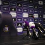 Persmoment in Anderlecht-sfeer rond de aanstelling van Victor Bruno
