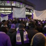 Gespannen supporterssfeer rond het Lotto Park bij RSC Anderlecht