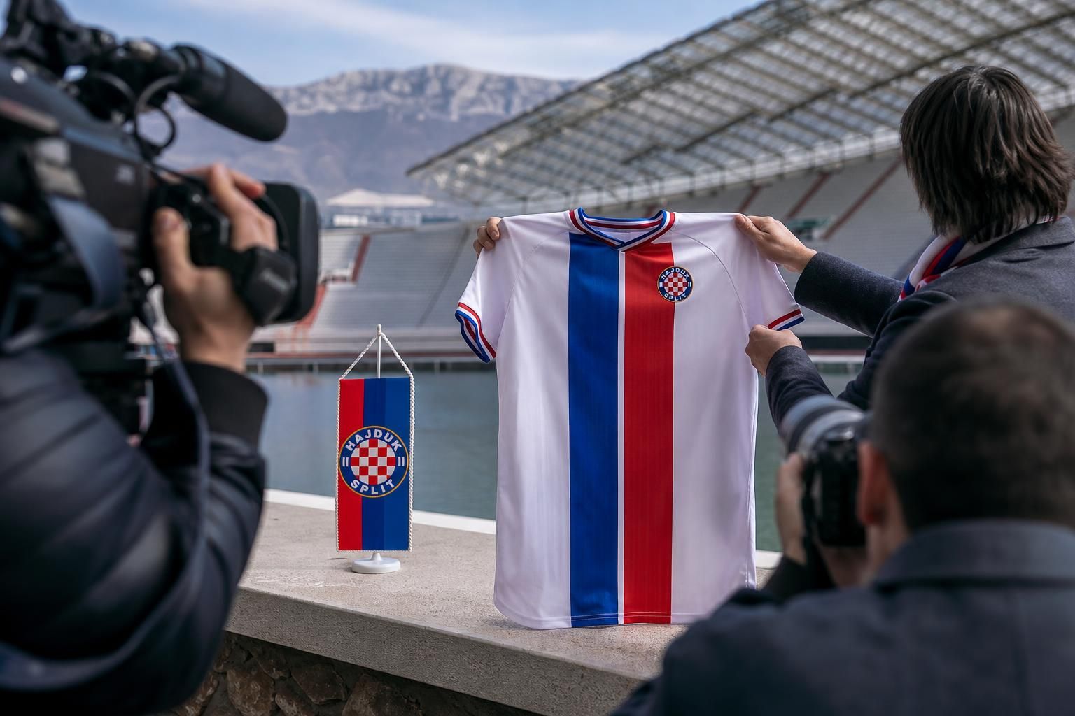 Transfercontext rond Hajduk Split na de komst van Alec Van Hoorenbeeck