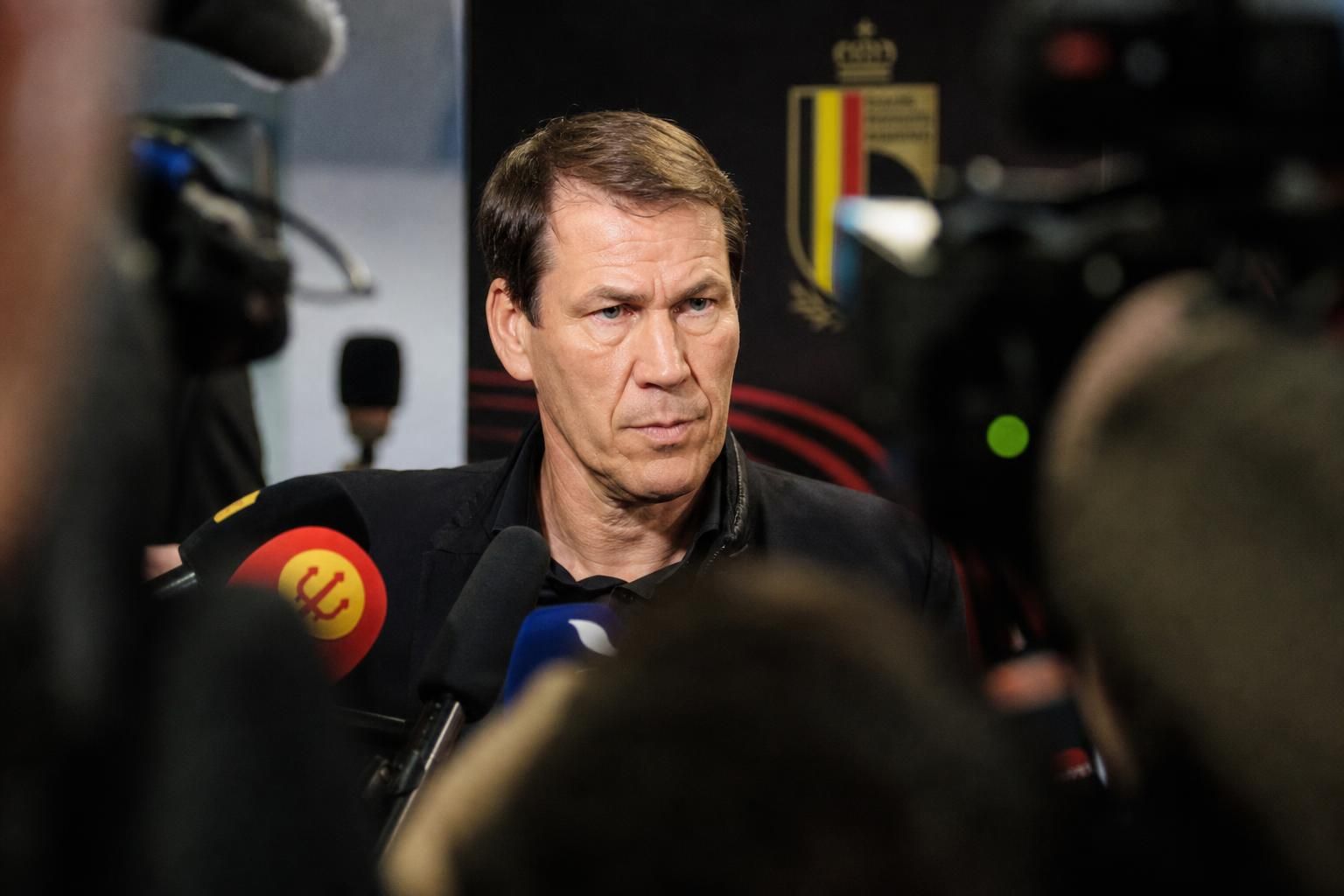 Rudi Garcia tijdens een gespannen persmoment bij de Rode Duivels