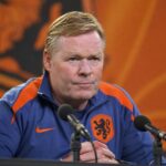 Ronald Koeman tijdens een persmoment voor Nederland tegen Marokko op het WK 2026