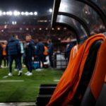 Somber Oranje-moment in een WK-stadion zonder herkenbare gezichten