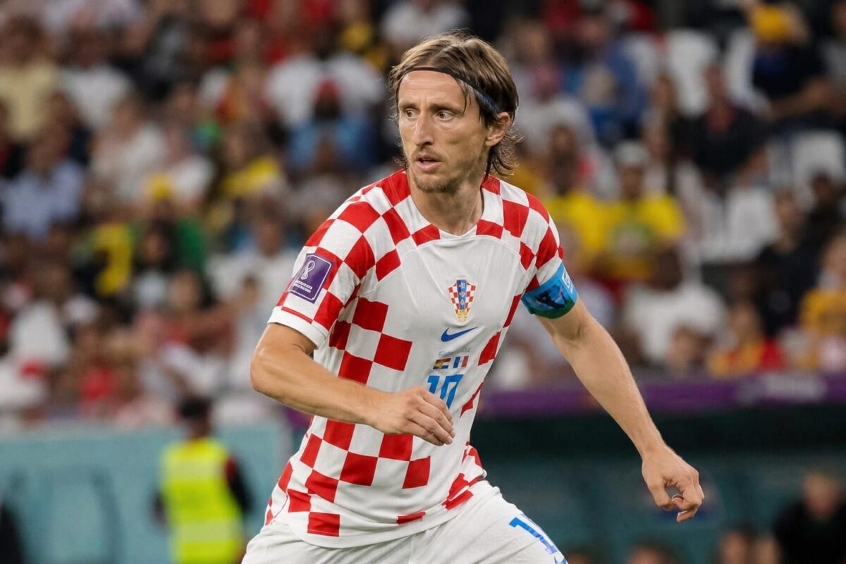 Luka Modric in actie voor Kroatië tijdens het WK-duel met Ghana