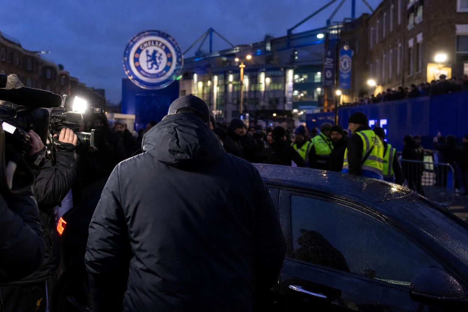 Sfeerbeeld rond Stamford Bridge in transfercontext bij Chelsea.