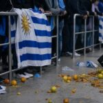 Gespannen sfeer rond de terugkeer van de Uruguayaanse nationale ploeg na uitschakeling