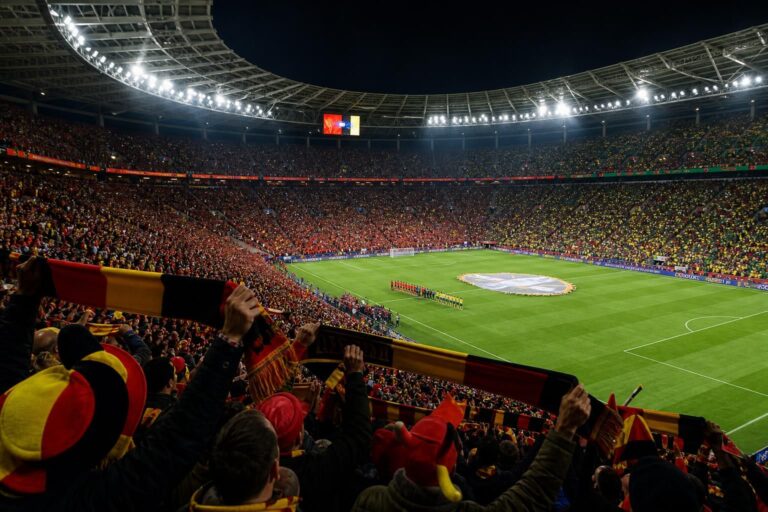 Supporterssfeer rond de Rode Duivels voor een WK-duel tegen Senegal