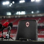 Gespannen perssfeer rond Royal Antwerp FC door onzekerheid over bestuur en transfers