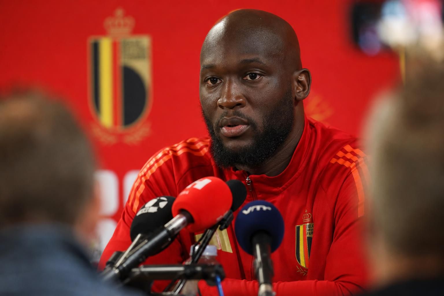 Romelu Lukaku tijdens een persmoment bij de Rode Duivels.