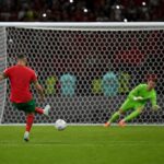 Marokkaanse speler neemt een beslissende penalty op het WK tegen Oranje