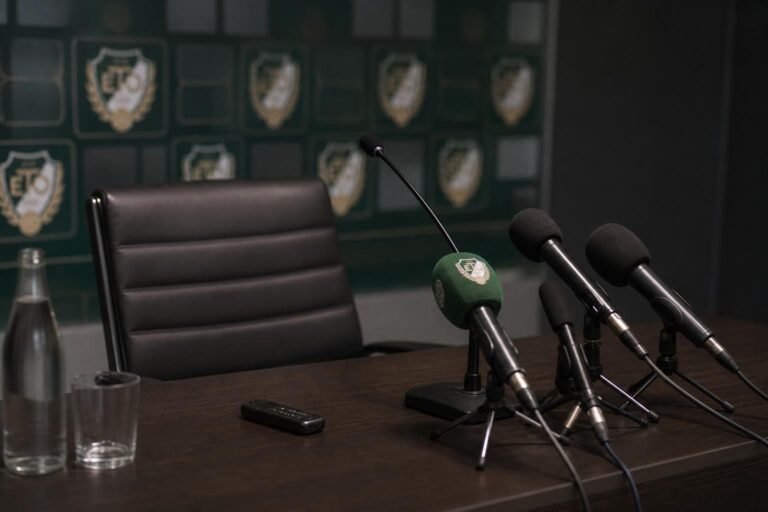Perscontext rond de toekomst van Bernd Thijs na zijn vertrek bij ETO FC Györ