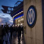 Transfercontext rond Aleksandar Stankovic bij Inter, zonder herkenbare gezichten.