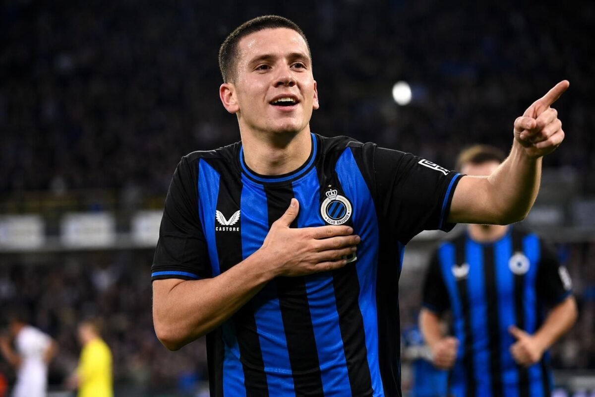 Christos Tzolis in actie voor Club Brugge na zijn sterke seizoen in de Jupiler Pro League